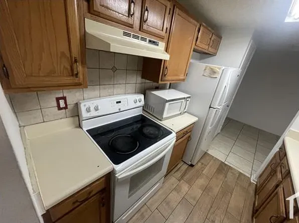 1600 Arlyn Cir, Charlotte, NC