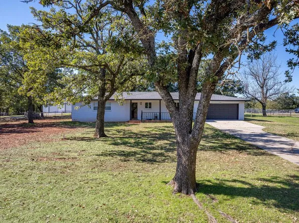 126 Pickard Dr, McLoud, OK 74851