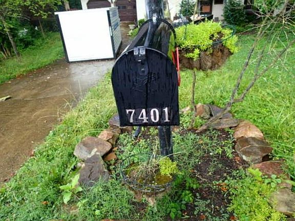 4th image of 7401 Irongate Dr