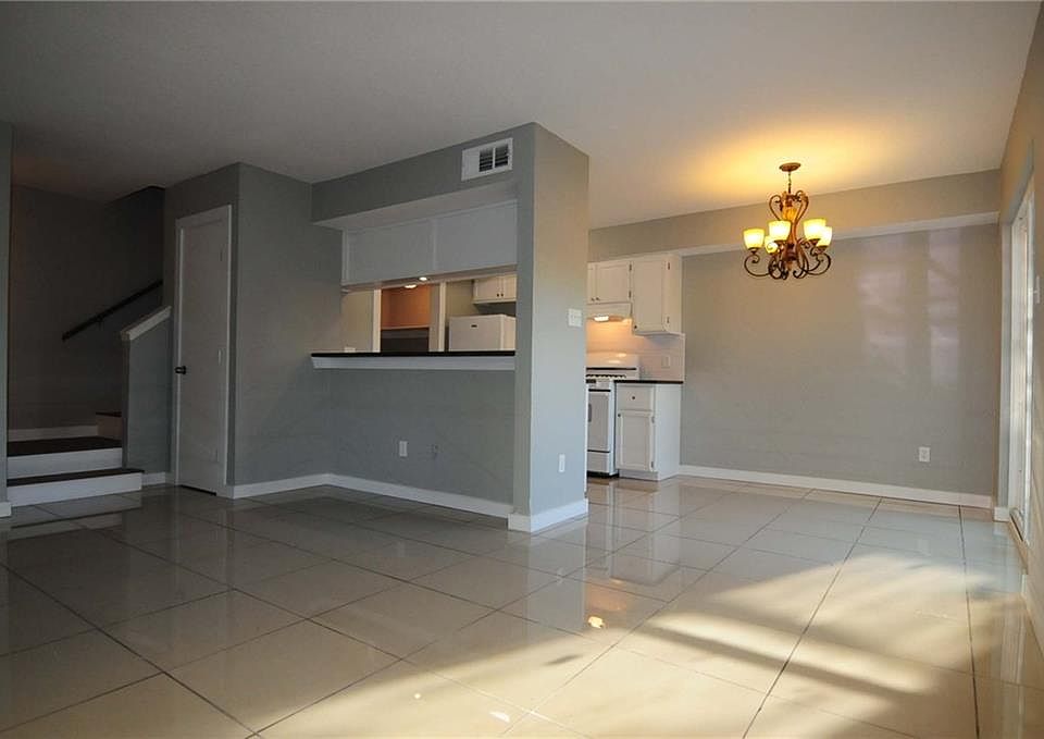 1st image of 1321 Southport Dr APT D