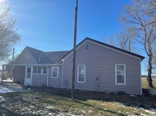 1204 21st Rd, Clay Center, KS 67432