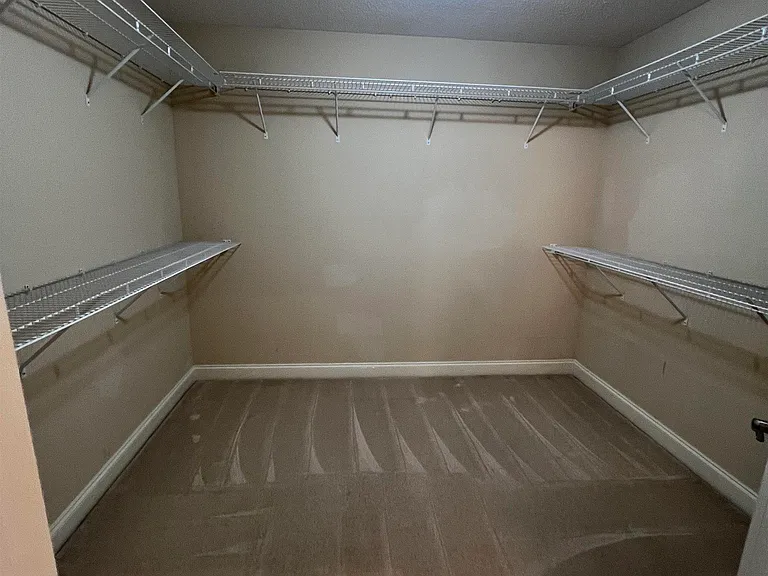 306 Hummingbird Ln — Photo 10