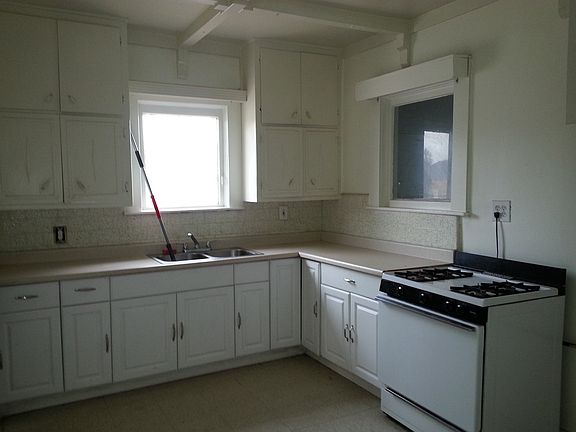 Mont A Kitchen 2_12272013