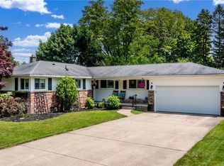 63 Hunters Ln, Buffalo, NY 14221