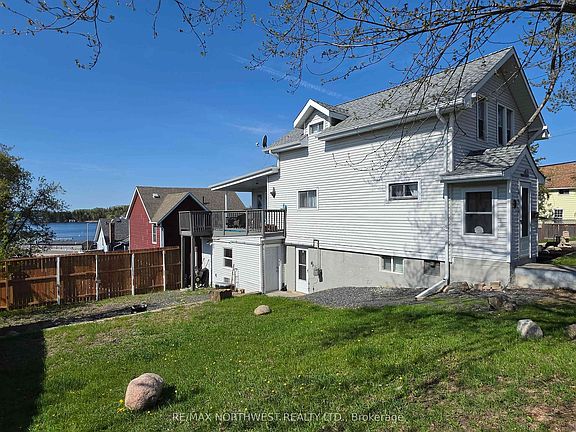 3rd image of 401 3rd St S