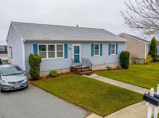 28 Liberia Ln, New Bedford, MA 02746