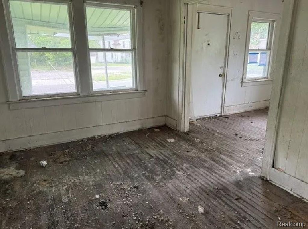Apartment in Flint, Genesee - View 4