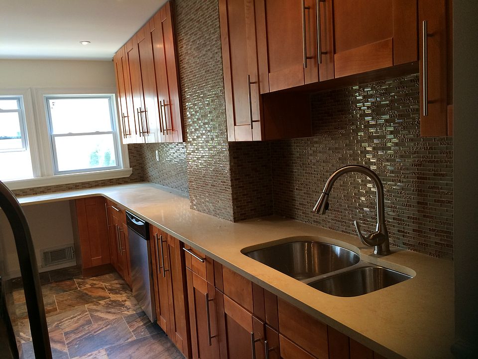 2nd image of 14565 225th St