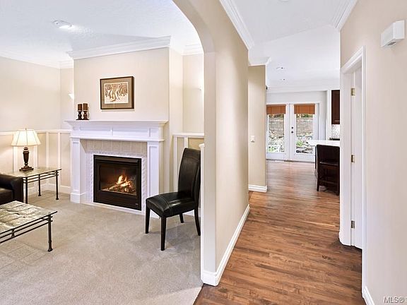 2nd image of 749 Wesley Ct