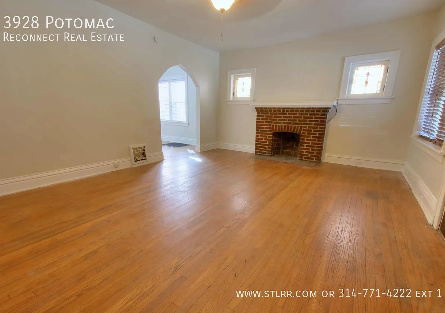 Nicely remodeled 2 bedroom 1 bath home in Tower Grove South with 2 car garage and fenced in yard! — Photo 4