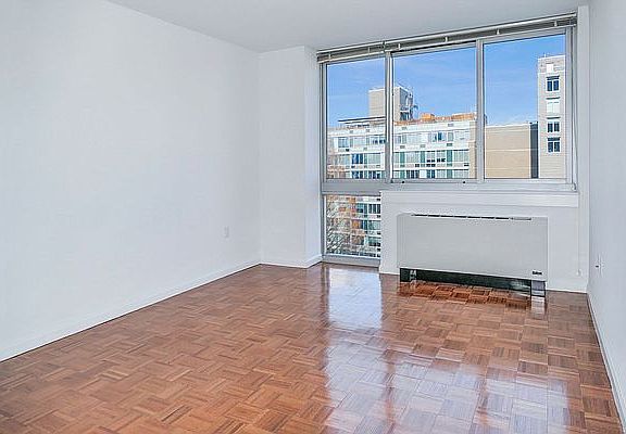 5th image of 229 Chrystie St APT 1110