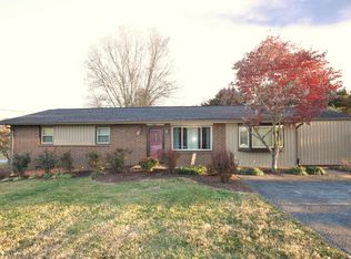 424 Dogwood Trl, Piney Flats, TN 37686