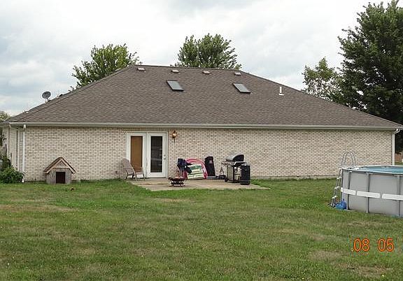 4th image of 2337 Twin Oaks Dr