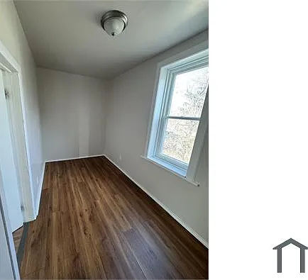 8444 S Buffalo Ave — Photo 4