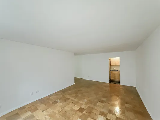 Rented by Metropolitan Property Group | media 14