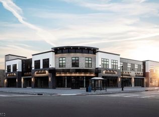 1 Union Ave APT 204, Cresskill, NJ 07626