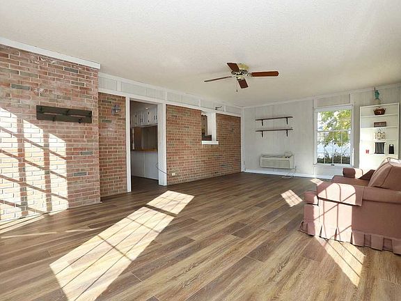 5th image of 430 Kirkwood Dr