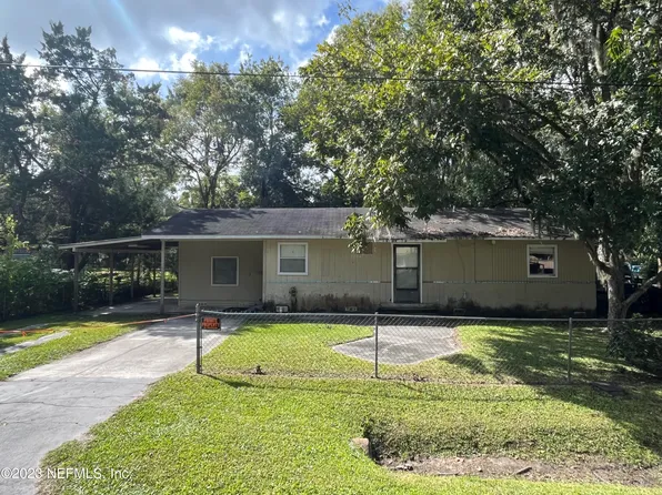 1204 E LARRY Street, Starke, FL 32091