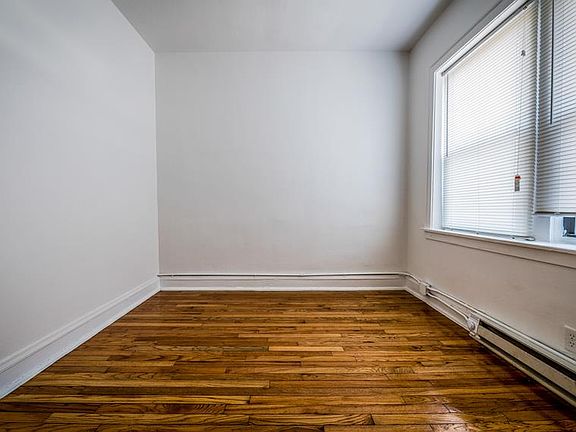 4th image of 8000 S Ellis Ave #Wait3b