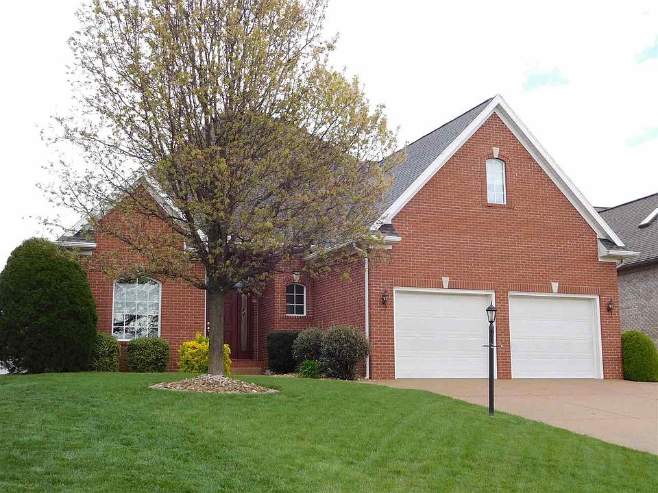 1st image of 305 Persimmon Cir