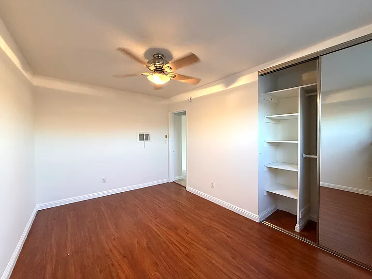 1938 Johnston St #3 — Photo 3
