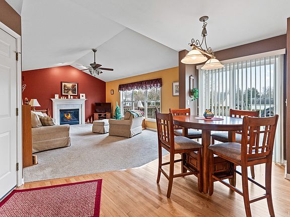 5th image of 496 Kensington Ct