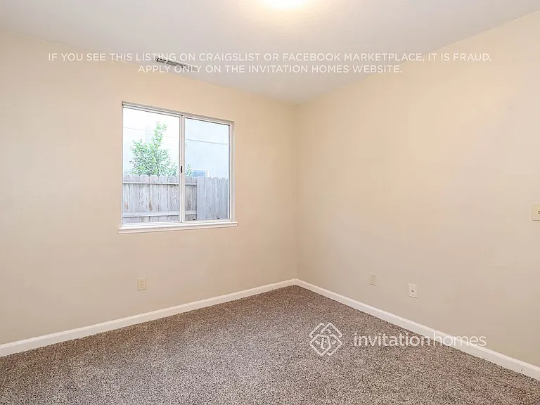 710 Jonquil Dr — Photo 10