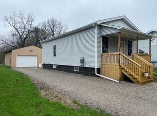 314 Pearl St, Blissfield, MI 49228