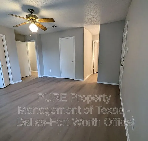 819 Betty Ct #B — Photo 12