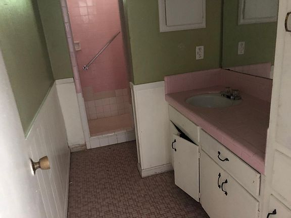 4th image of 5306 Lake Lindenwood Dr