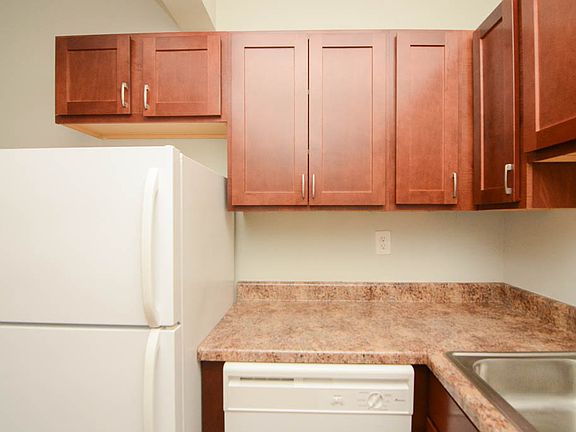 5th image of 4614 N Paulina St APT 211