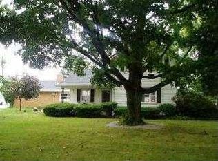 27445 Pemberville Rd, Millbury, OH 43447