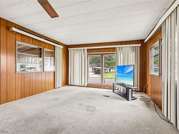 5th image of 18592 Edwards Rd #220