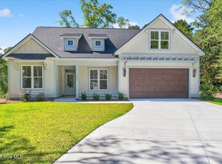 1643 Deerfield Dr SW, Ocean Isle Beach, NC 28469