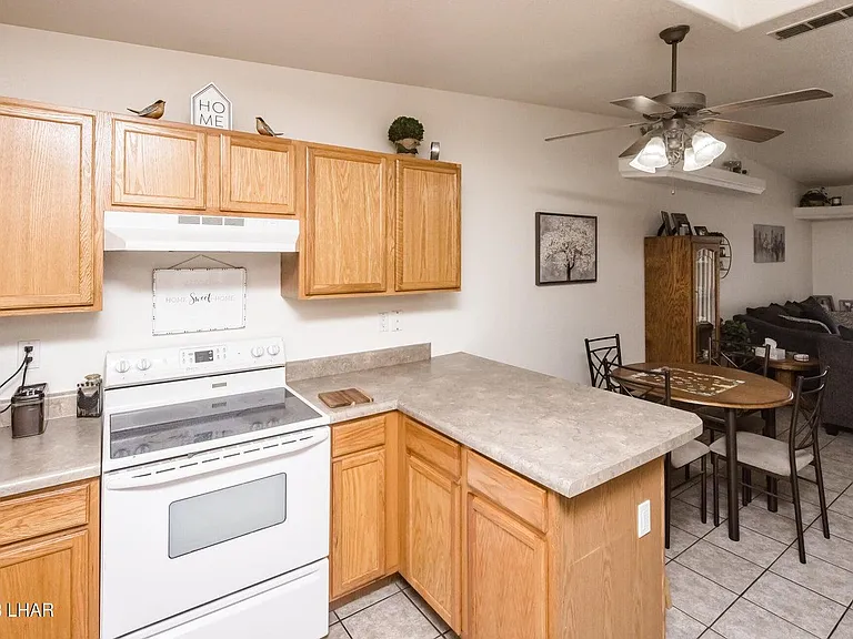 2960 Osborn Dr #102 — Photo 10