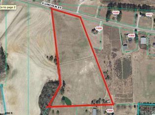 S Lincoln St, Coats, NC 27521