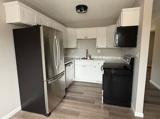 151 22nd St NW, Owatonna, MN 55060