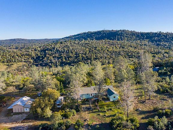 4th image of 11983 Hilltop Dr
