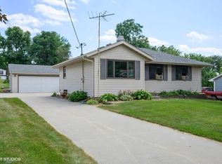 215 Dayton St, Hartford, IA 50118