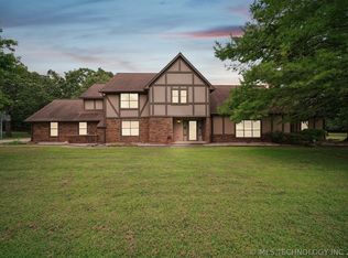 22547 S Dogwood Ct, Claremore, OK 74019