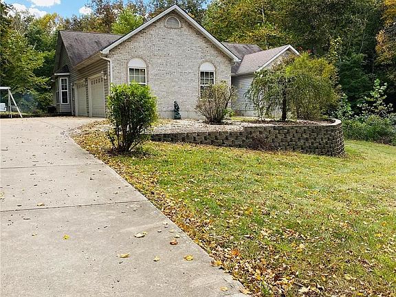 2nd image of 3936 Burgio Ln