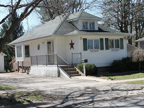3rd image of 321 W South St