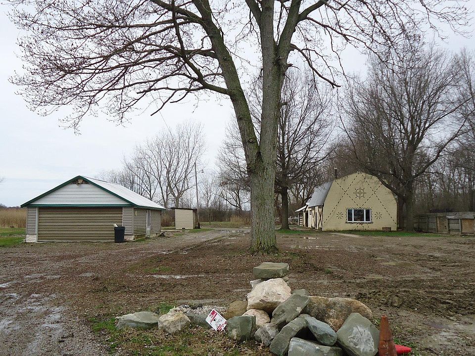 1st image of 7670 River Rd