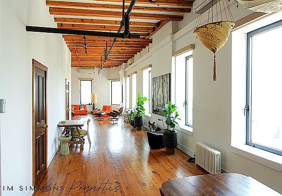 5th image of 226 Lafayette St APT 6E