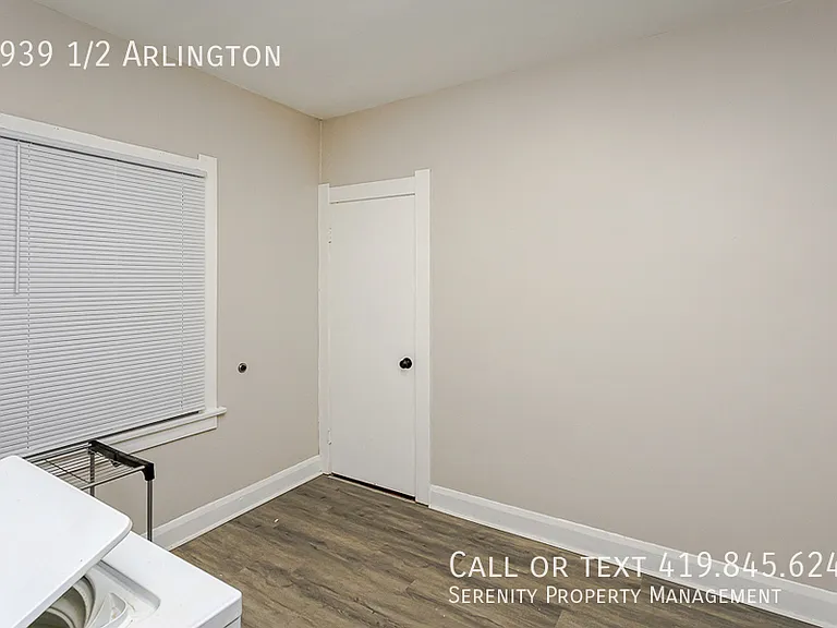 1939 1/2 Arlington Ave — Photo 11