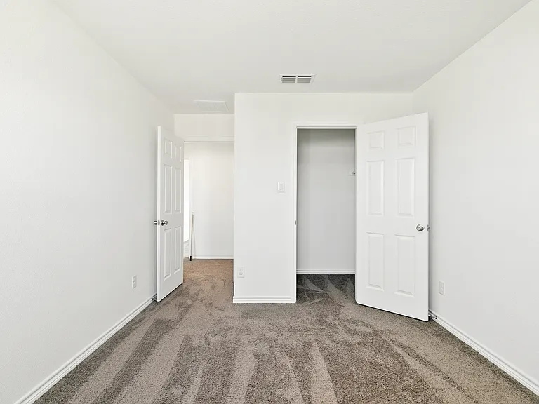 4208 Wood River Trl — Photo 18