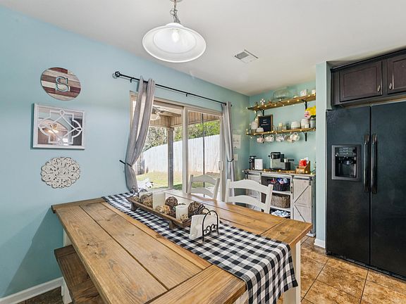 5th image of 150 Village Springs Cv