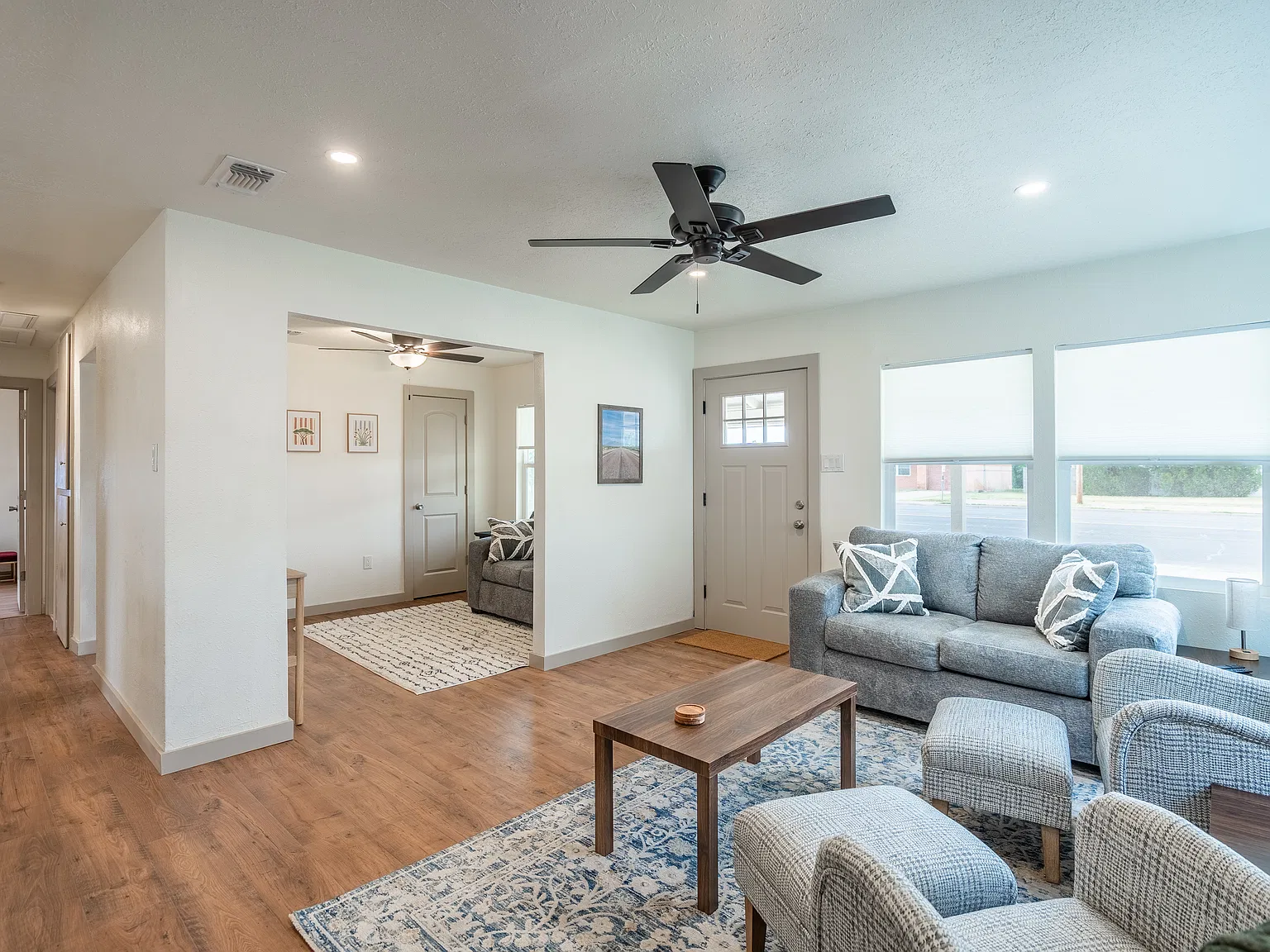 2 bed, 960 sqft, $2,500 — Photo 3