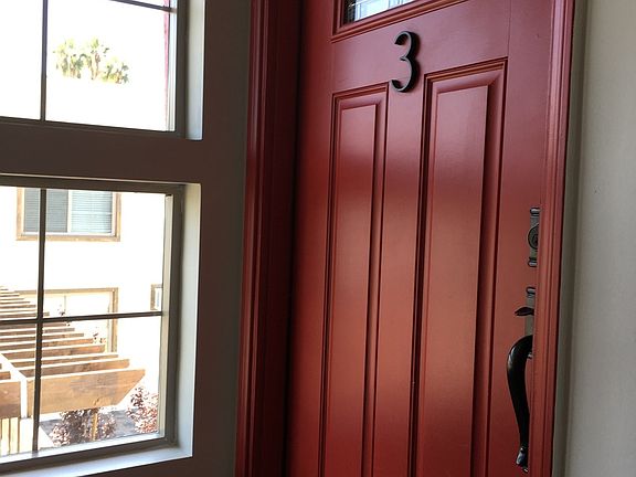 2nd image of 421 S 10th St APT 3