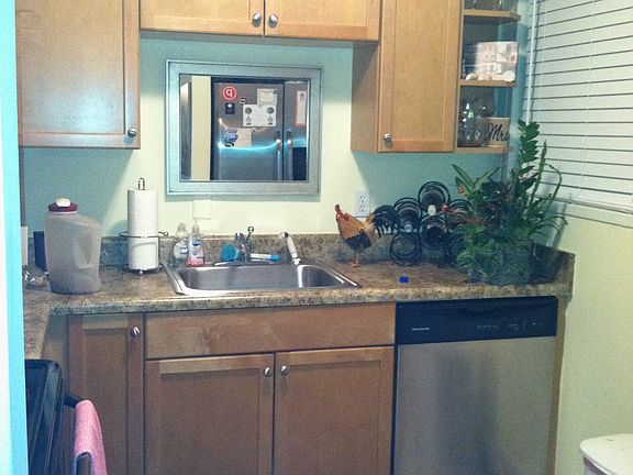 3rd image of 100 Lewis Dr Unit 17B